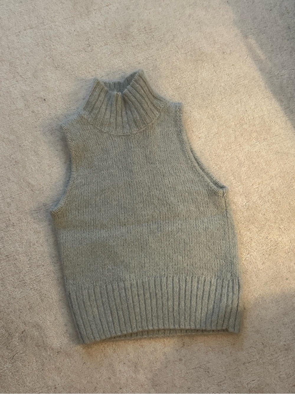 Zara Sleeveless Turtleneck Sweater - Light Gray green